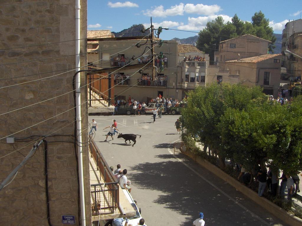 Apartaments La Fabrica Horta de Sant Joan Esterno foto