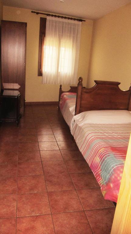 Apartaments La Fabrica Horta de Sant Joan Camera foto